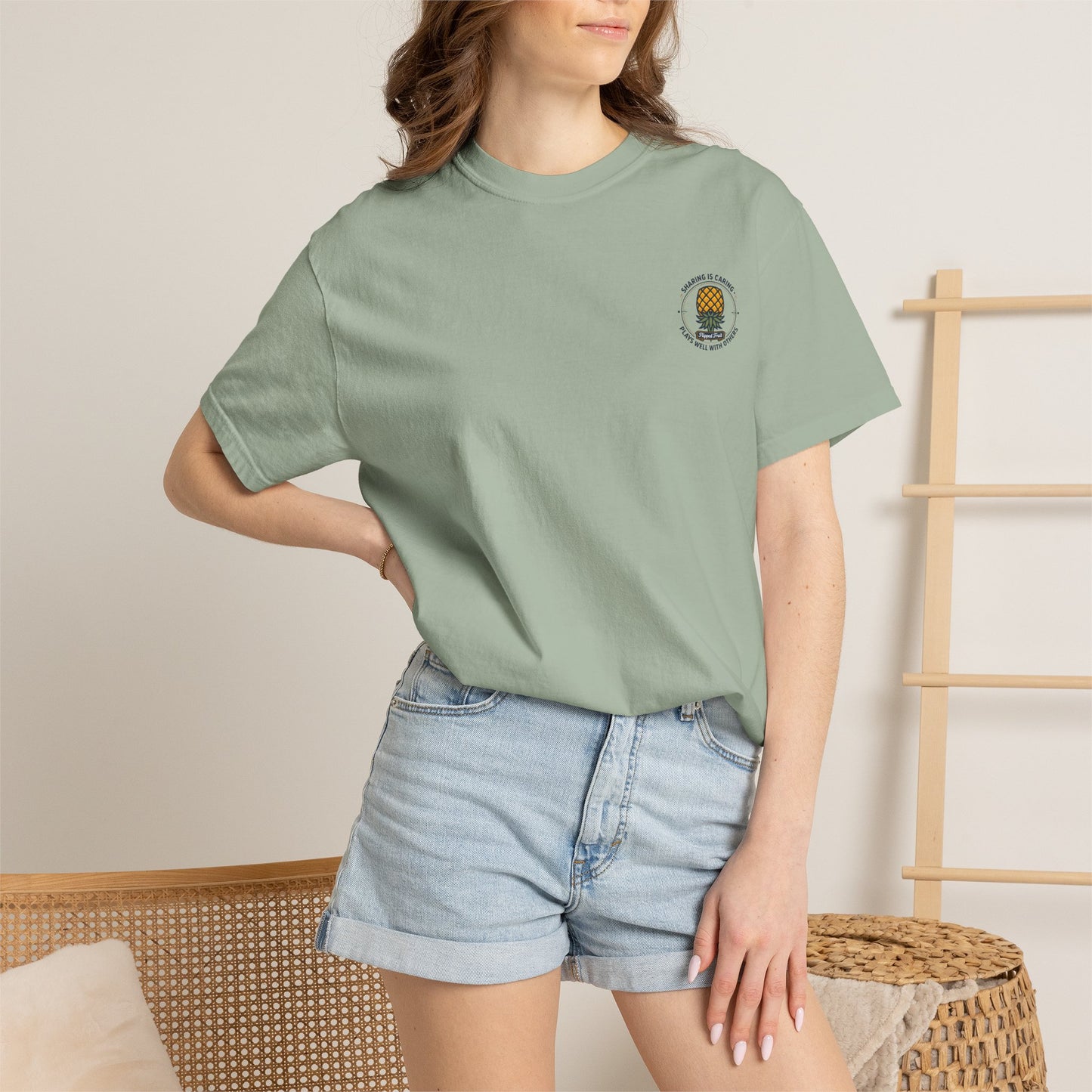 T-Shirt — 'Sharing Is Caring' Pineapple Graphic Tee
