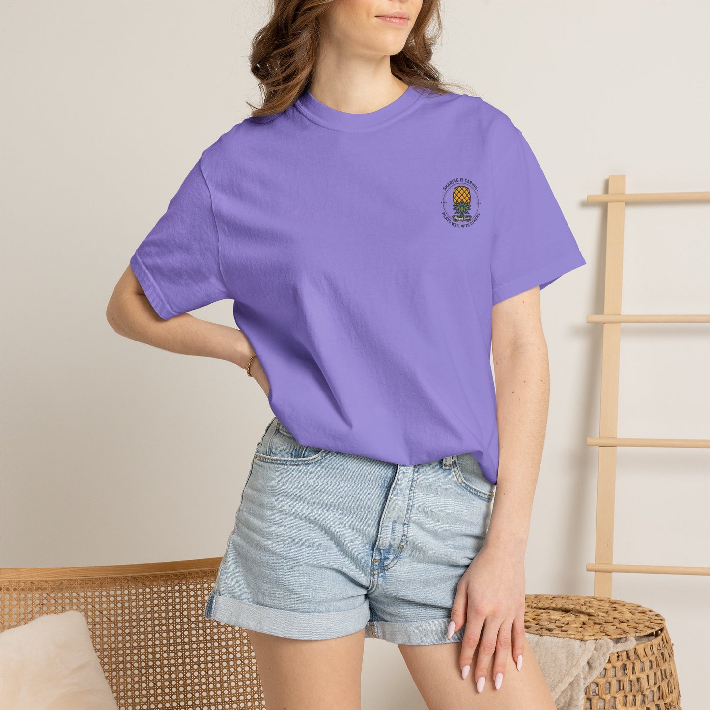 T-Shirt — 'Sharing Is Caring' Pineapple Graphic Tee